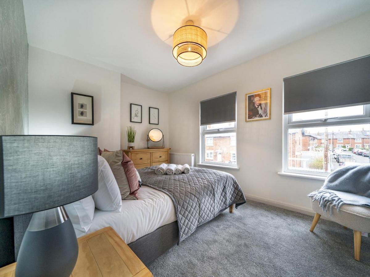 Pass The Keys 58 Lw Ave Stunning 2Br Terrace Top Location Lots Nearby بلفاست المظهر الخارجي الصورة